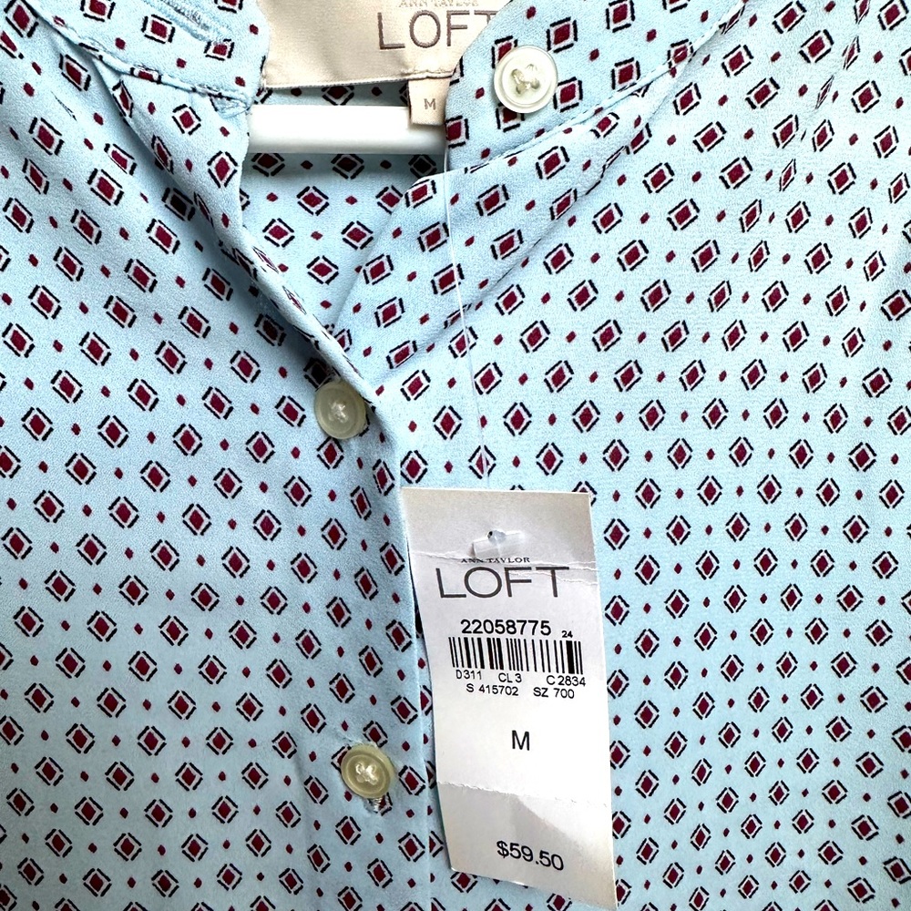 Ann Taylor LOFT New beautiful blouse